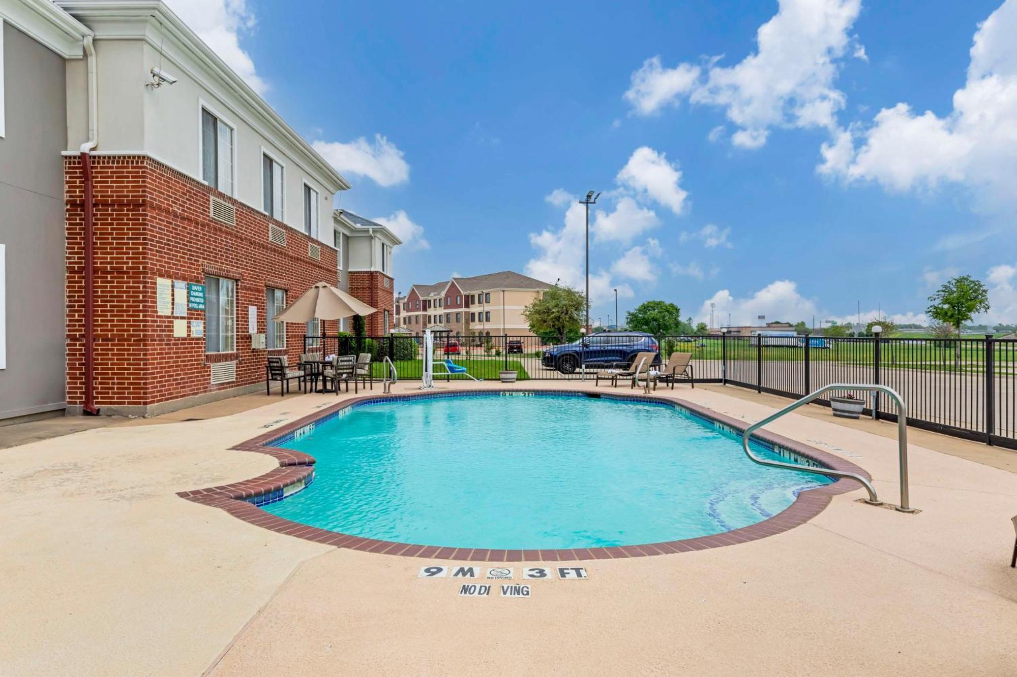 Best Western Fort Worth Inn And Suites Exterior foto
